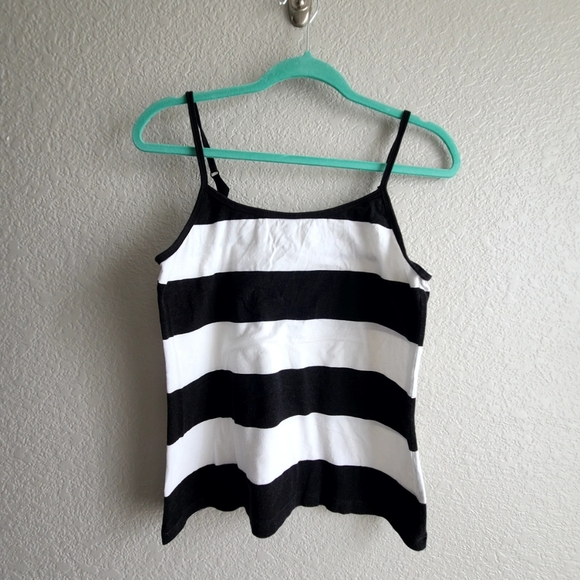 New York & Co black/white striped tank, size Large - Picture 2 of 7